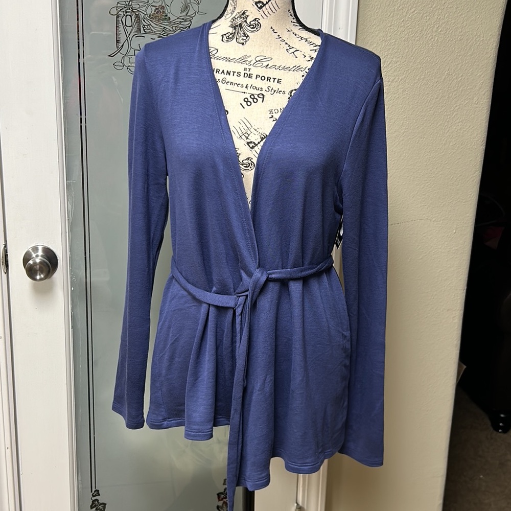 Femme Navy Blue Size Medium Cardigan